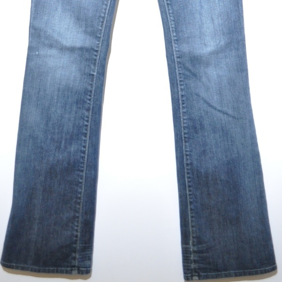 Lucky Brand wide leg bootcut blue jeans - Picture 5 of 5